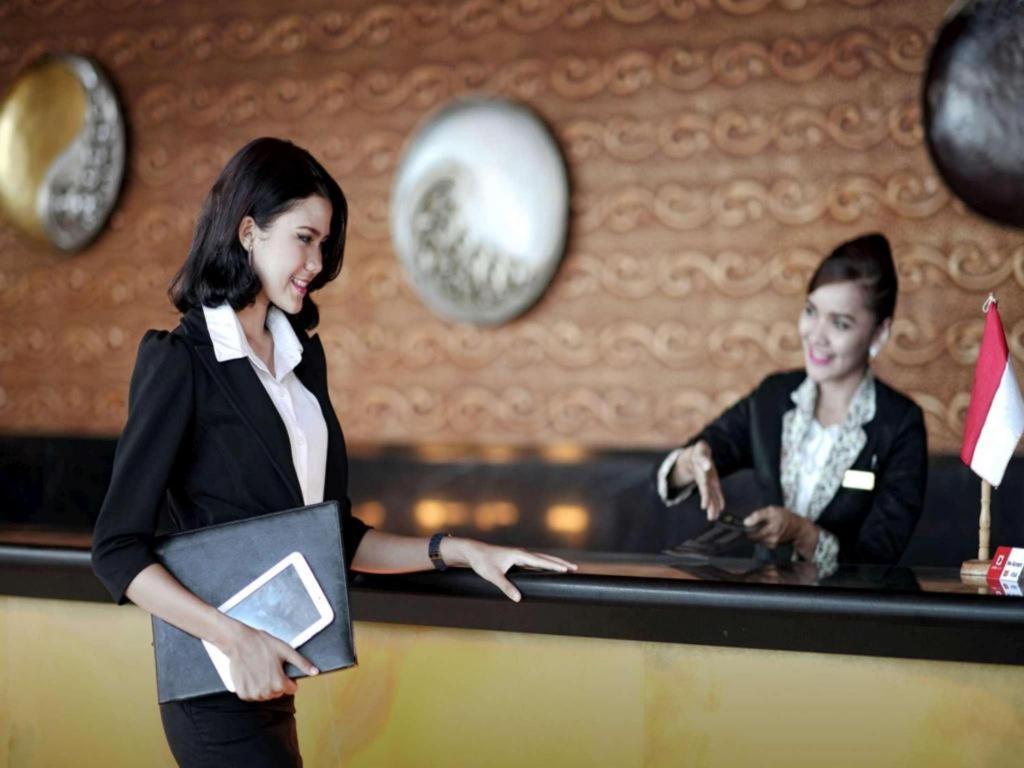 Grand Basko Hotel Padang  Esterno foto