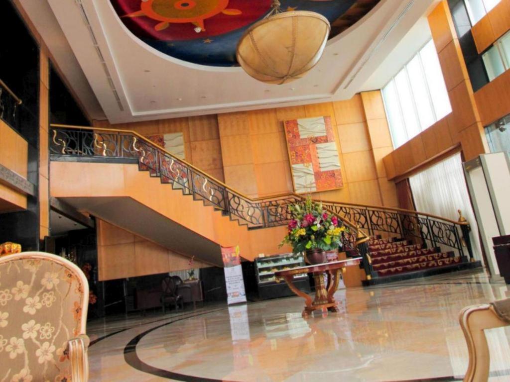 Grand Basko Hotel Padang  Esterno foto