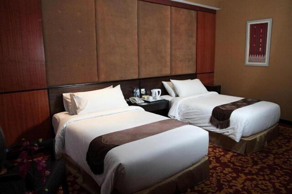 Grand Basko Hotel Padang  Esterno foto