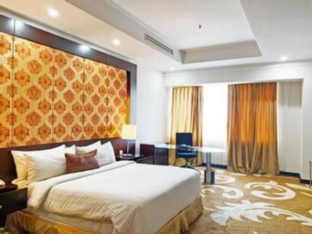 Grand Basko Hotel Padang  Esterno foto