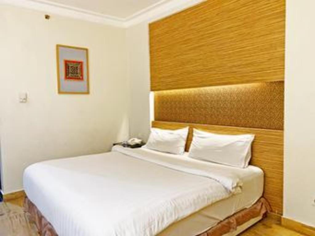 Grand Basko Hotel Padang  Esterno foto