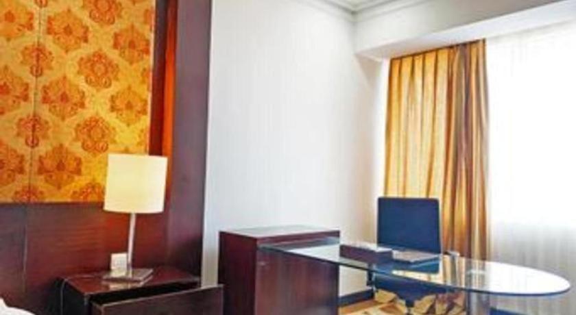 Grand Basko Hotel Padang  Esterno foto