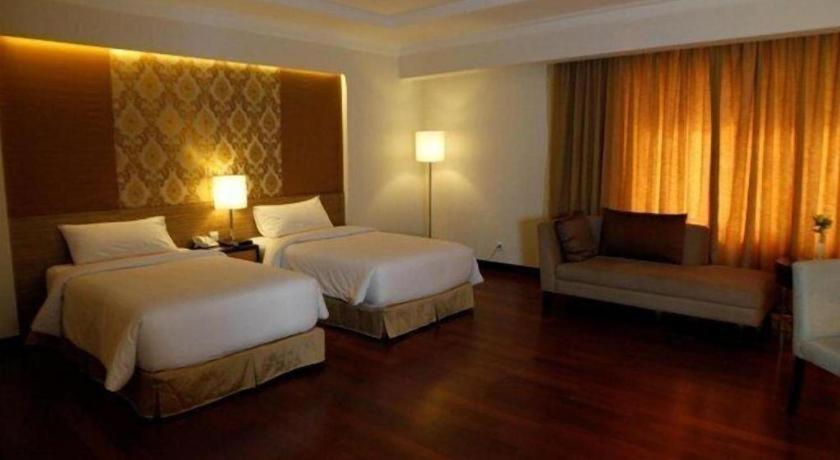Grand Basko Hotel Padang  Esterno foto