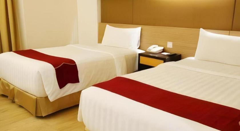 Grand Basko Hotel Padang  Esterno foto